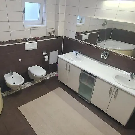 Large Kee Bucharest