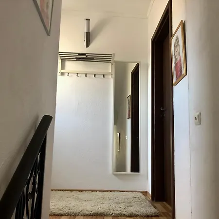 Villa Large Kee Bucharest