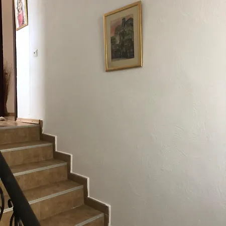 Villa Large Kee