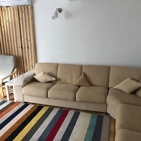 Large Kee Vila Bukurešť
